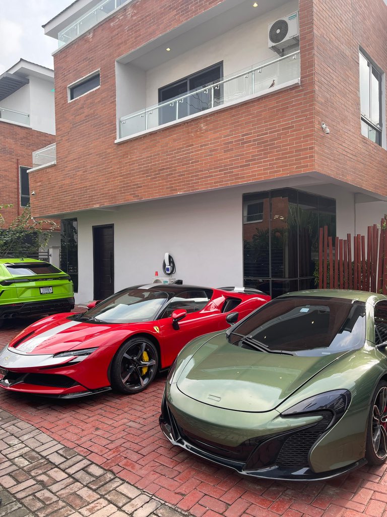TheDamiForeign's tweet photo. Omo! Jeffrey Benson just purchased this type of Wizkid Ferrari SF90🤯

He dey go band for band with Machala😂 https://t.co/FM2uXM3wmi
