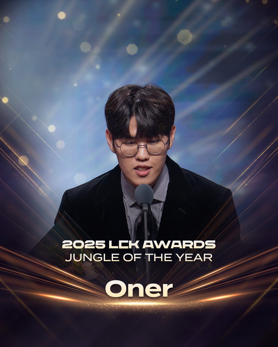 Congratulations to our 2025 Jungle of the Year, Oner!

#LCK #LCKAwards🏆 <a href="/0nerren0/">문현준</a>