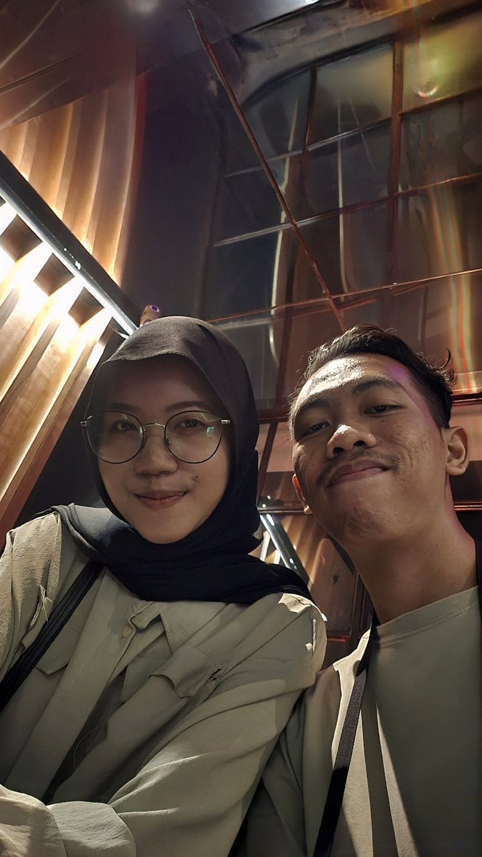 lohh he ? tweet media