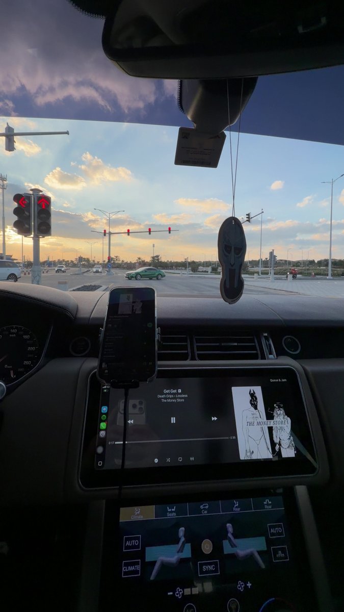 who is gucci george? tweet media