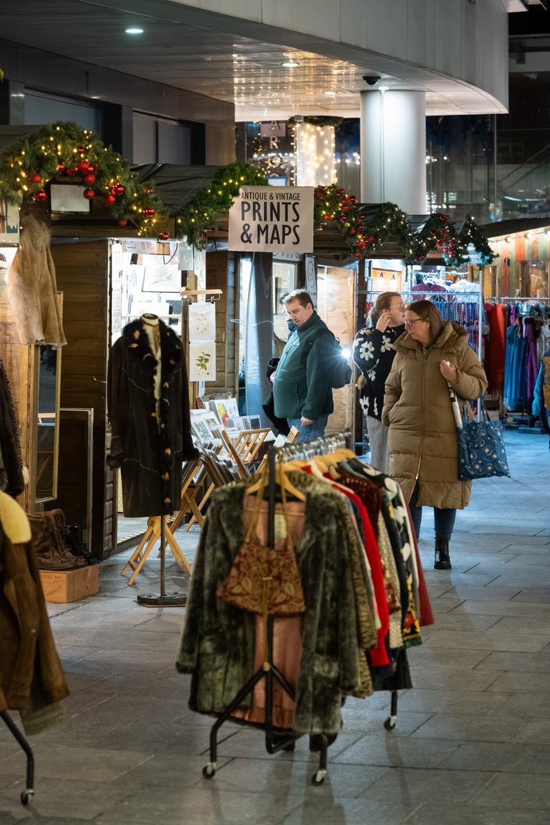 It's Christmas Week!

If you still need to stock up on Christmas Gifts visit our Christmas Market where you'll find a host of uniqiue gifts for all before it closes tomorrow.

#ChristmasShopping #Princesshay #Exeter