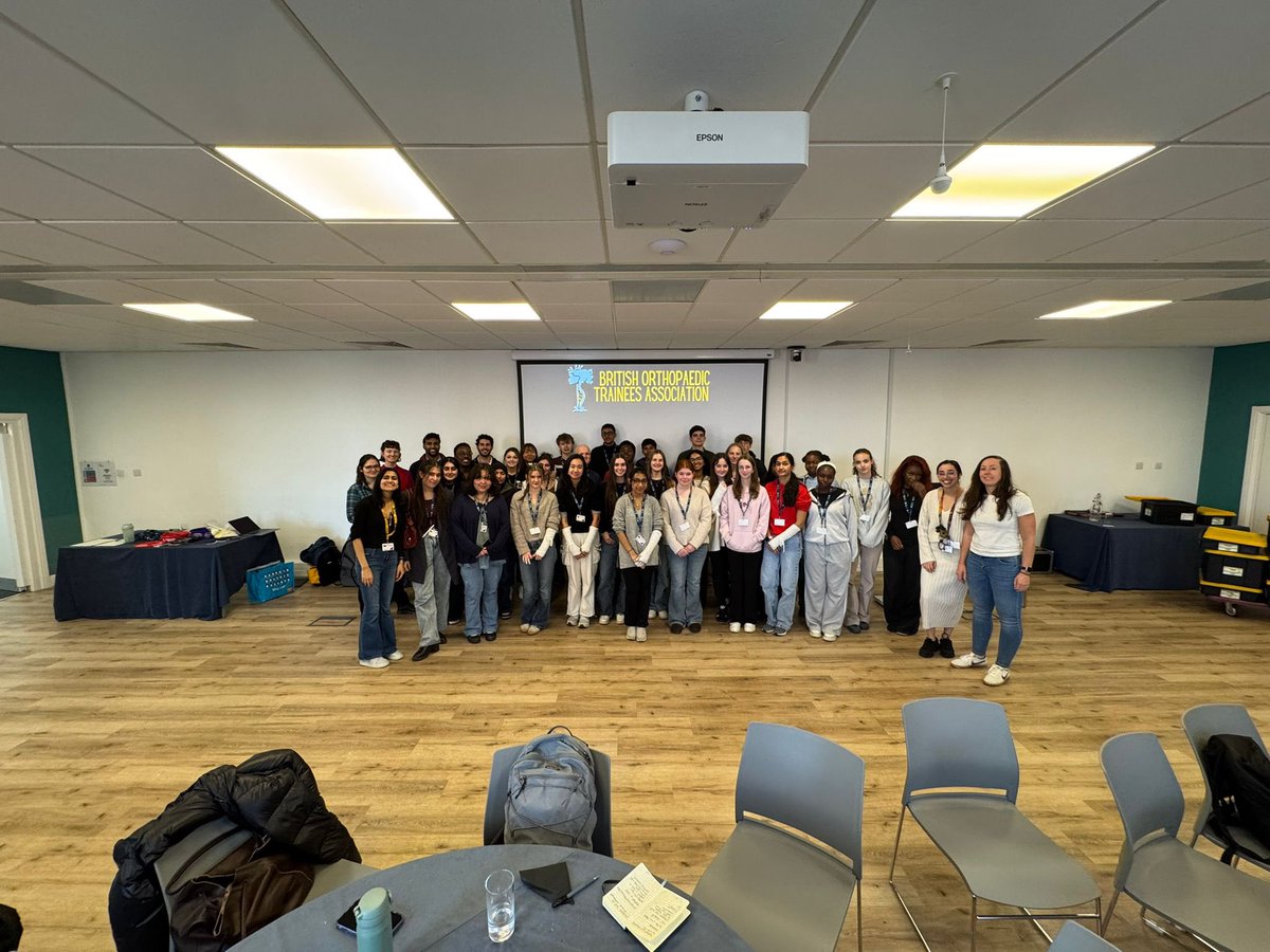 In2MedSchool tweet media