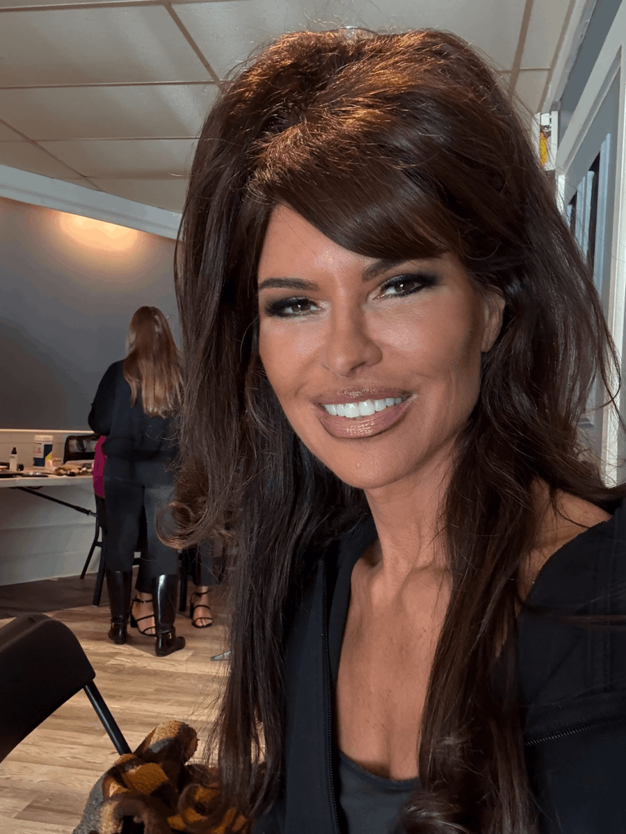 Success doesn’t come to you—you go after it. Sales momentum is built through daily action, even on tough days. “You don’t have to be great to start, but you have to start.” – Zig Ziglar. Stay in motion.

#Sales #GailKasper #Motivation