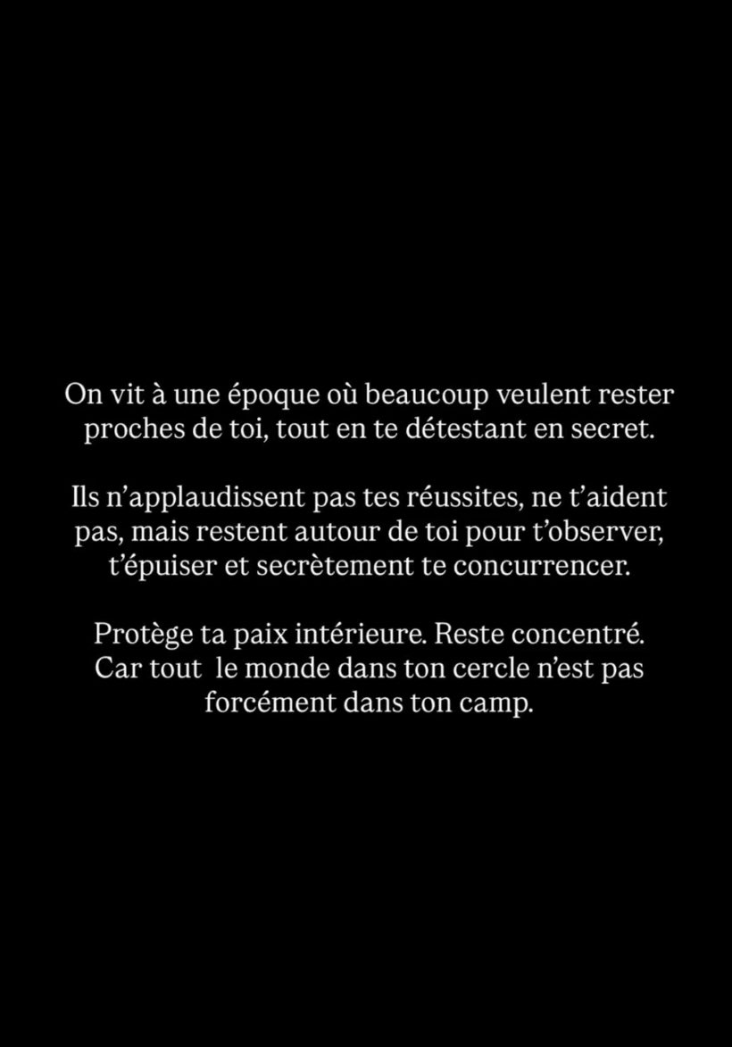 le_R ⵣ tweet media