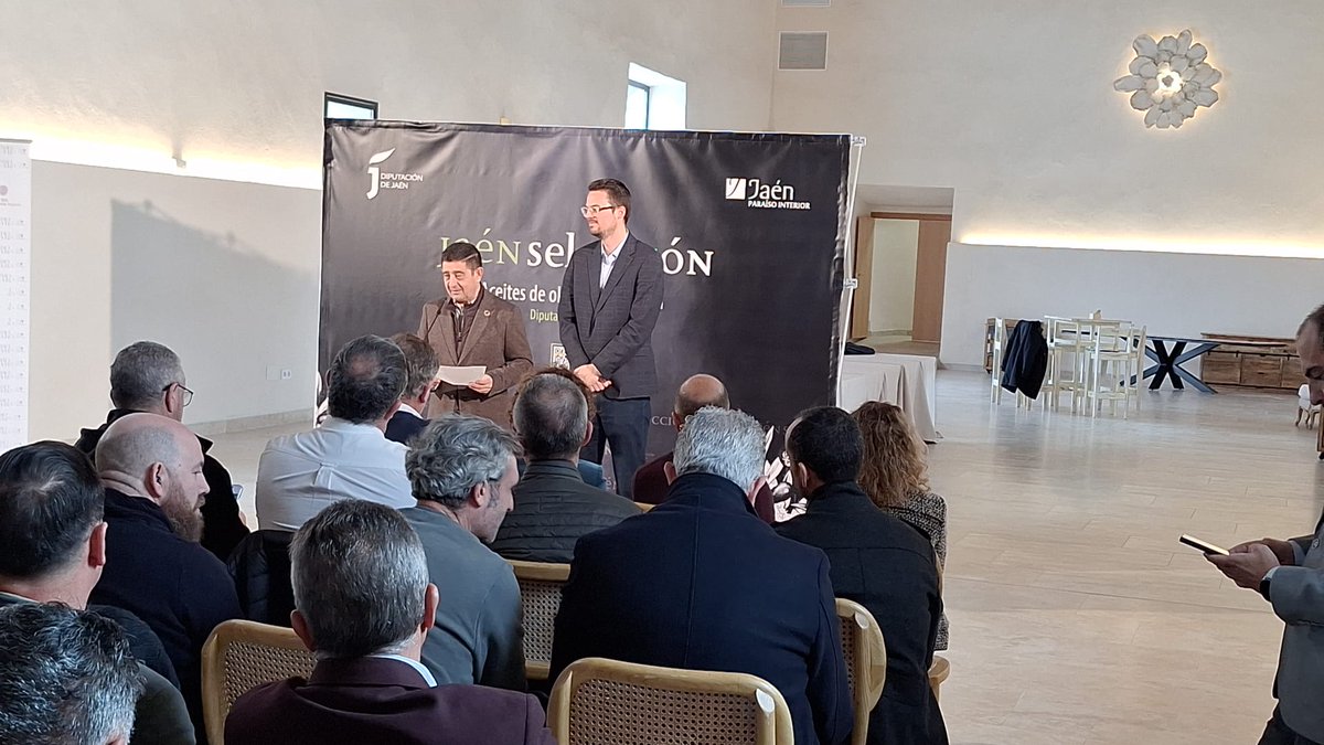 Y están los #8magníficos, los #aceitedeoliva #virgenextragalardonados con el #JaenSeleccion2026 por la <a href="/dipujaen/">Diputación de Jaén</a> como los mejores #AOVE de #Jaén Enhorabuena!  <a href="/OroBailen/">Aceites Oro Bailen</a> <a href="/LaPandera_Aove/">AOVE Jabalcuz</a> <a href="/TierrasdeCanena/">Tierras de Canena</a> <a href="/orodecanava/">AOVE "Oro de Cánava"</a> <a href="/puertalasvillas/">Puerta De Las Villas</a> <a href="/BalconG_AOVE/">AOVE Balcón de Gualdaquivir</a>  <a href="/CamposdeBiatia/">Campos de Biatia AOVE</a> #AoveSantoTome