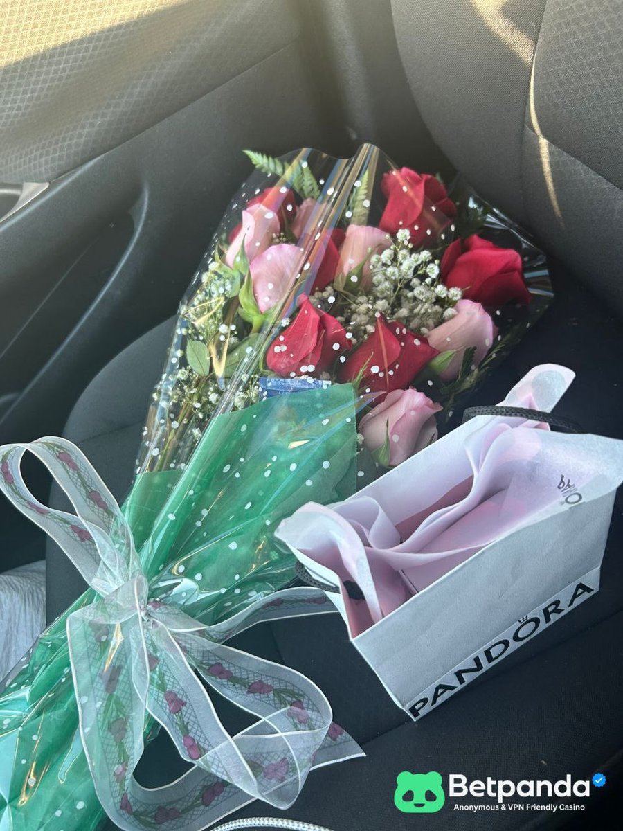 nomolifes's tweet image. She mad at me