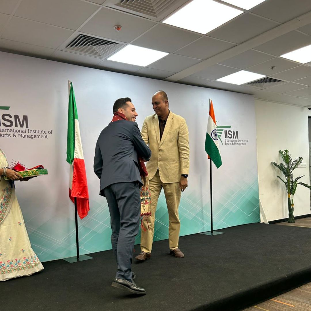 Microgate tweet media