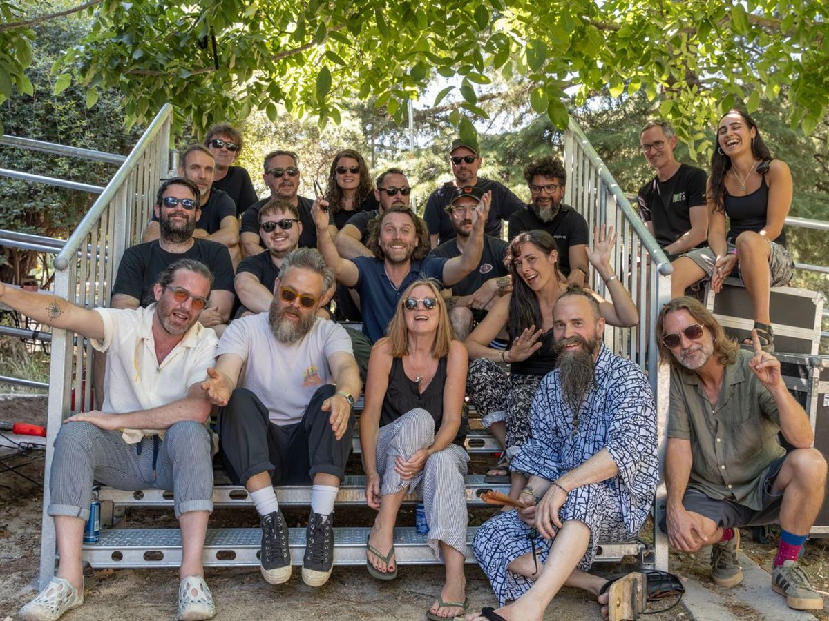 realbethgibbons's tweet photo. I couldn’t have toured as much as I have without my amazing band and team with me, they’ve all become like family to me, and I’ll miss not being with them. https://t.co/vGmHCm6lki