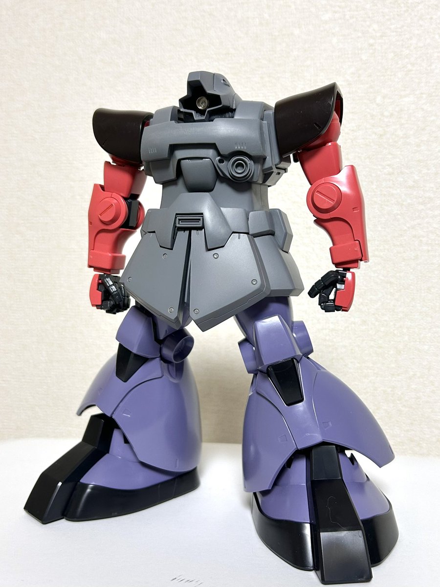 MGドムから1/100 リックドムⅡ の進捗。
頭〜胸〜腰まで進みました👍
色チグハグですんません😂
#ガンプラ
#ドム
#リックドム2