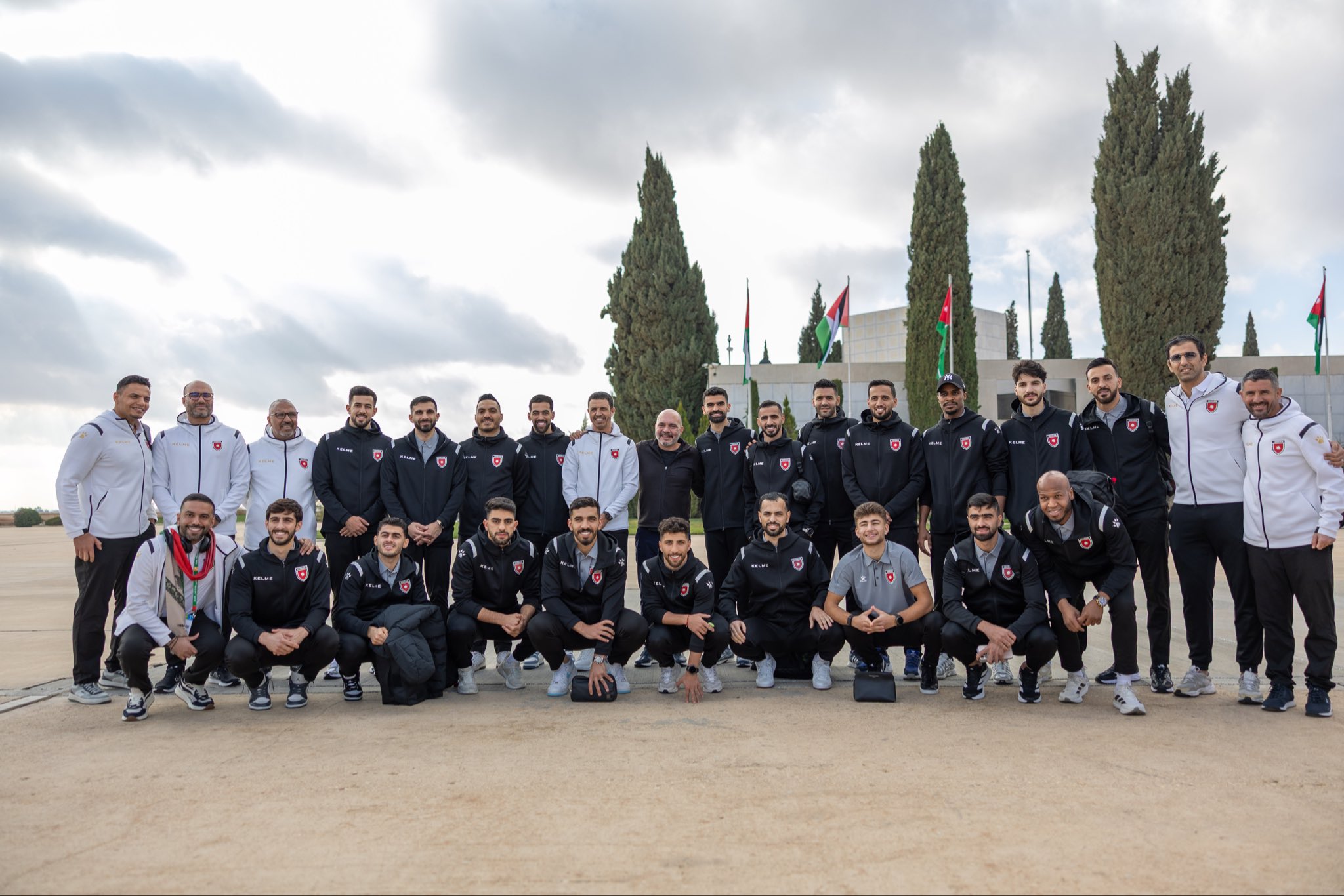 عاجل | شاهدنا الأردنيين على قلب واحد، منتخب وجمهور يعكسان كل ما هو جميل في هذا الوطن، فيرى الأردني في المنتخب نفسه، أصيلا صلبا ومحبا. حظ الأردن بكم كبير يا نشامى، وكلنا فخورون بكم وبما حققتم. الحمد لله على سلامتكم ونورتم وطنكم. شكرا للدوحة التي جمعت الأشقاء العرب، ومبارك للمغرب الشقيق #الاردن 