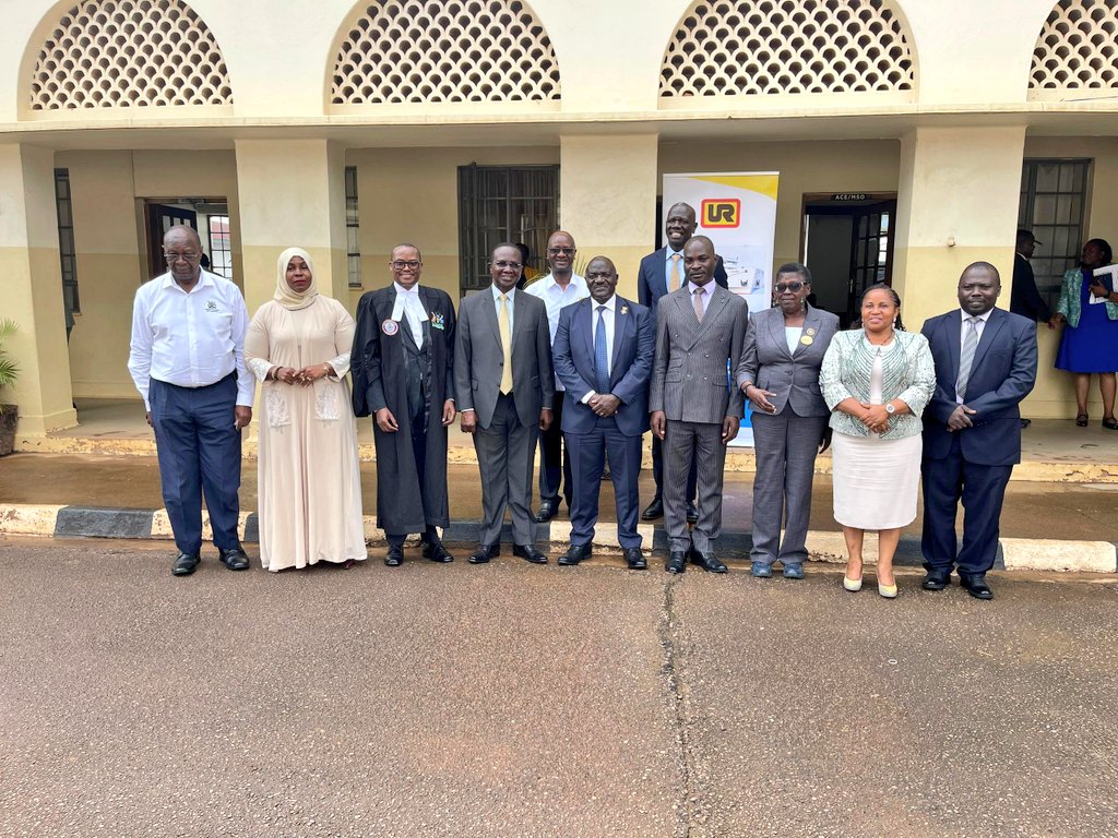 MoWT_Uganda's tweet photo. We are pleased to announce the inauguration of the New Board of Directors for the Uganda Railways Corporation @RailwaysUganda

The Board is composed of the following distinguished members:

1️⃣Hon. David Migereko – Board Chairman
2️⃣Ms. Faridah Mayanja Mpiima
3️⃣Mrs. Ruth Asiimwe Kanyaruju
4️⃣Mr. Peter Isingoma
5️⃣Hon. Florence Hashaka Kabahweza
6️⃣Eng. Benjamin Olobo Olweny
7️⃣Mr. Hannington Ashaba – Ministry of Finance, Planning and Economic Development (MoFPED) Representative
8️⃣Mr. Nelson Rwenaga – Ministry of Works and Transport (MoWT) Representative
9️⃣Mr. Benon M. Kajuna – Ex Officio, Managing Director, URC

Congratulations to the new Board Members on their appointment to provide strategic leadership in advancing rail transport and infrastructure development in Uganda.