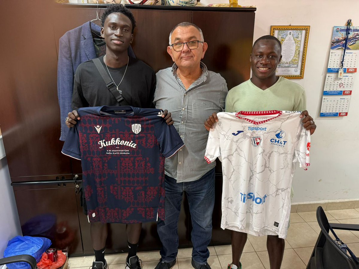 President, Mr. William Abraham receives special guests, Pa Assan Corr, Muhammed Suso, and Abdurahman Badamosi ❤️🤗.

The former City Boys trio wasted no time in visiting our headquarters as they are in the country on holidays.

#rdb #corr #suso #badamosi #real4real #cityboys