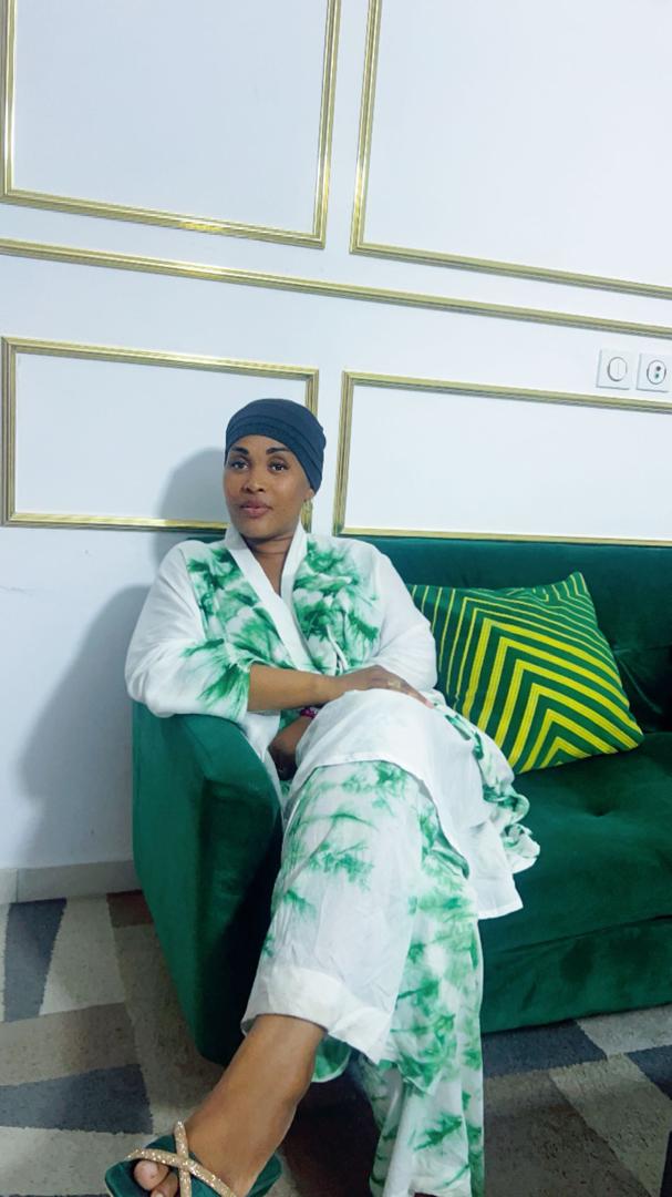 «Et lorsque votre Seigneur proclama: ‘Si vous êtes reconnaissants, Je vous accorderai davantage, mais si vous êtes ingrats, mon châtiment est sévère.’S14v7. En ce vendredi, cultivons la reconnaissance et la bienveillance.Savourons les bénédictions reçues. Que Dieu veille sur nous