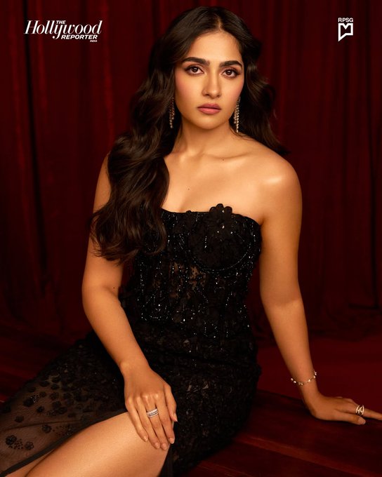 G8iQeanbIAAezq7?format=jpg&name=small