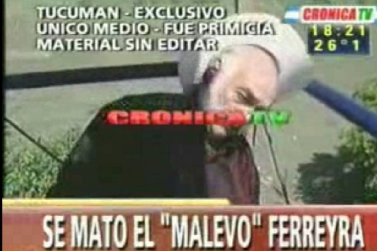mi mamá: no te vayas a vestir muy temprano 
yo el 24 a las 5 de la tarde: