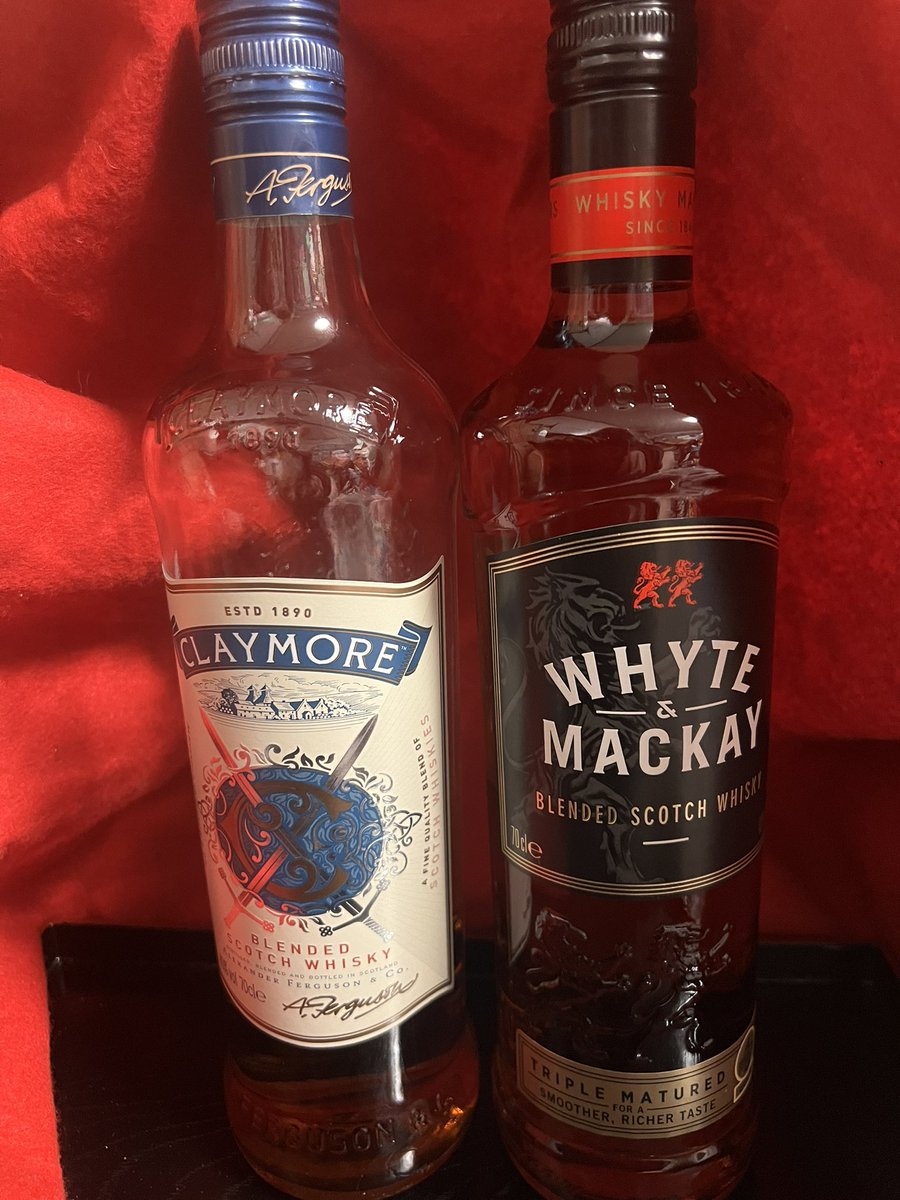 というわけで、#明治屋 輸入のスコッチのコンビにします。 #kfm789