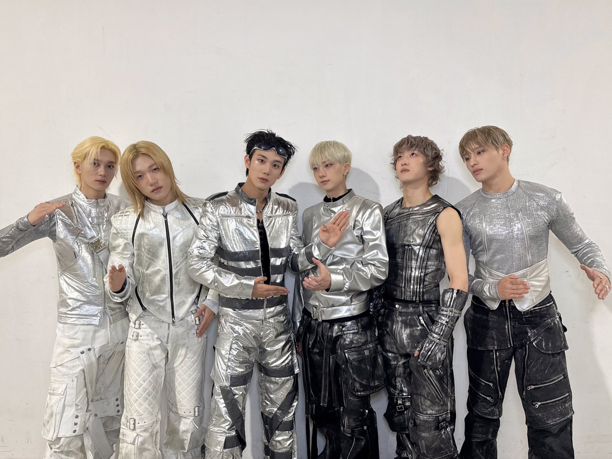 p1wontan's tweet image. as loiras e o intak ❤️