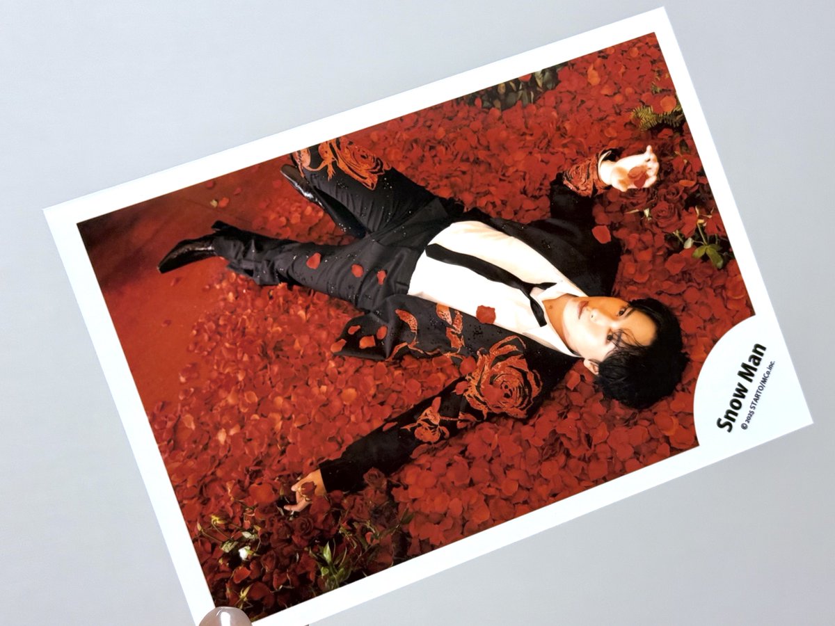 ファミクラストアの「最もご好評をいただいた1枚」、Snow Manは8人が5