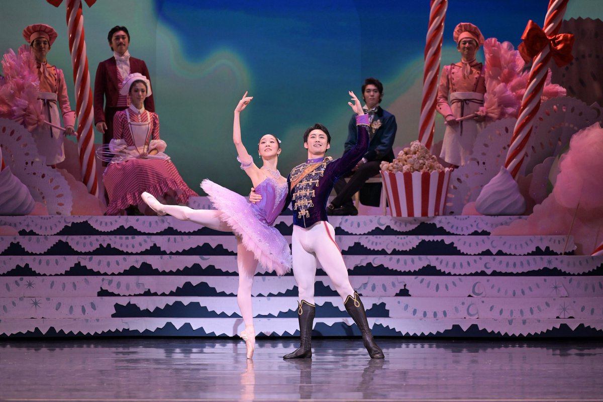 新国立劇場バレエ団 オリジナルトレーディングカード 全6種 STARRing NEWS】世界初演！ 新国立劇場バレエ団 『#くるみ割り人形』が