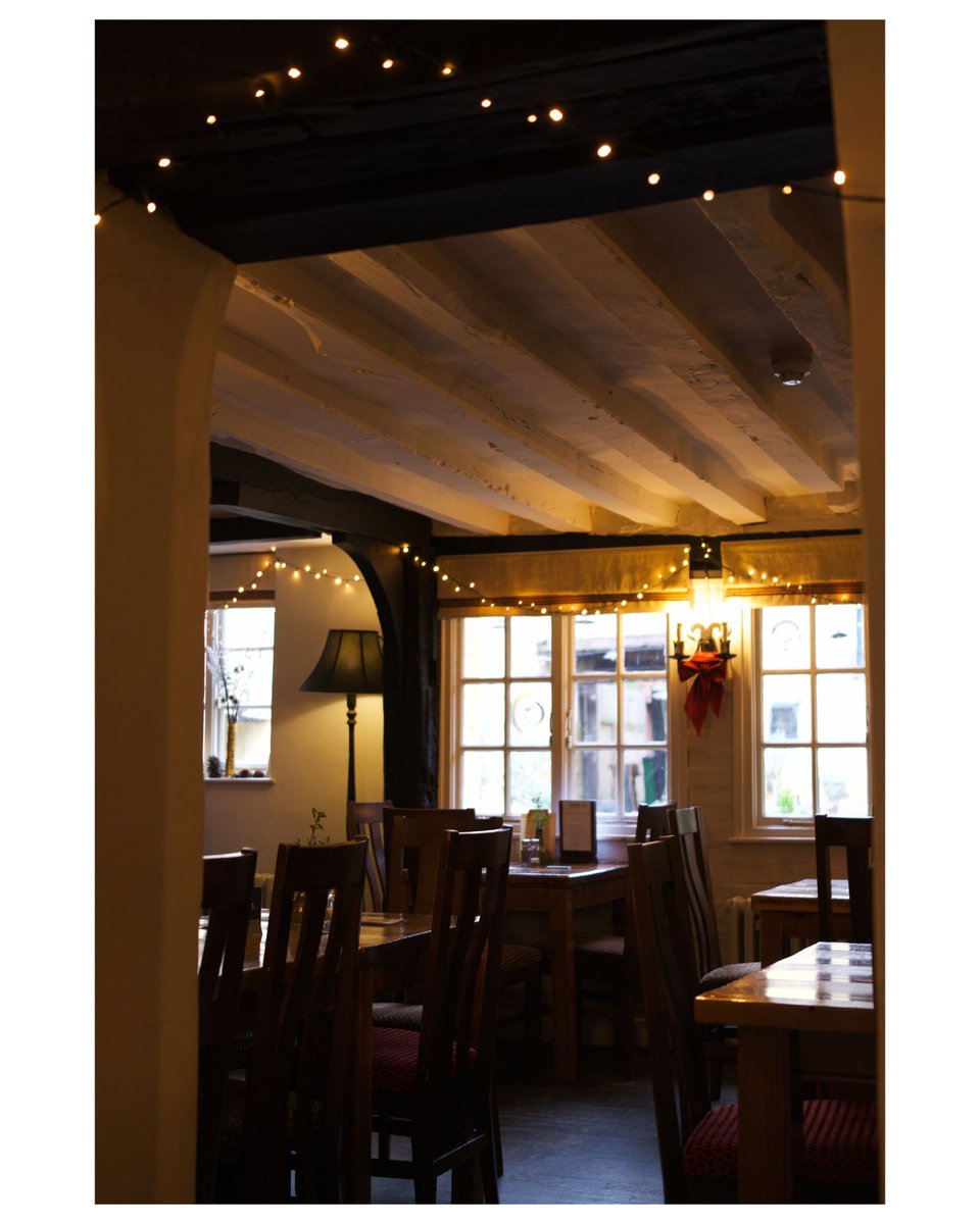 Kings_Head's tweet photo. Are you in town today, looking for a winter refuge?
#kingsheadaylesbury #food #beer #pub #aylesbury #bucks #fixedpricemenu #fixedprice https://t.co/J6vCEbQPID