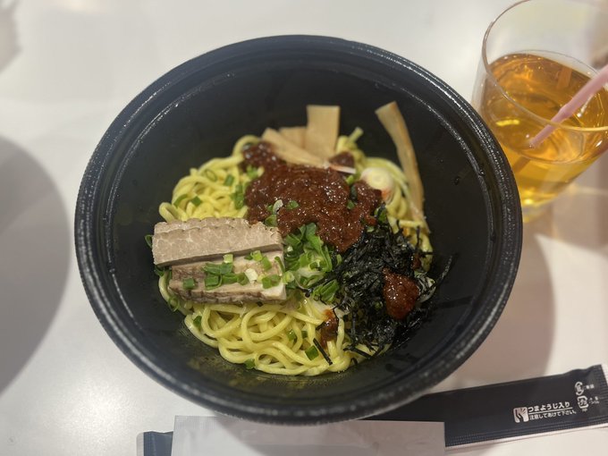 メイドカフェsweet macaronのツイート