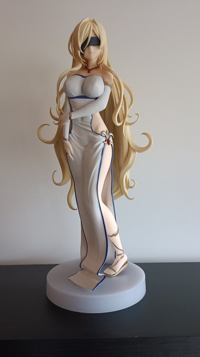 Vainharte's tweet photo. Ça faisait un petit moment qu'il n'y avait pas eu de nouvelles figurines à la collection 😍
Merci @DeriveFigurine, toujours au top  💯 https://t.co/y1G3Zrz36H