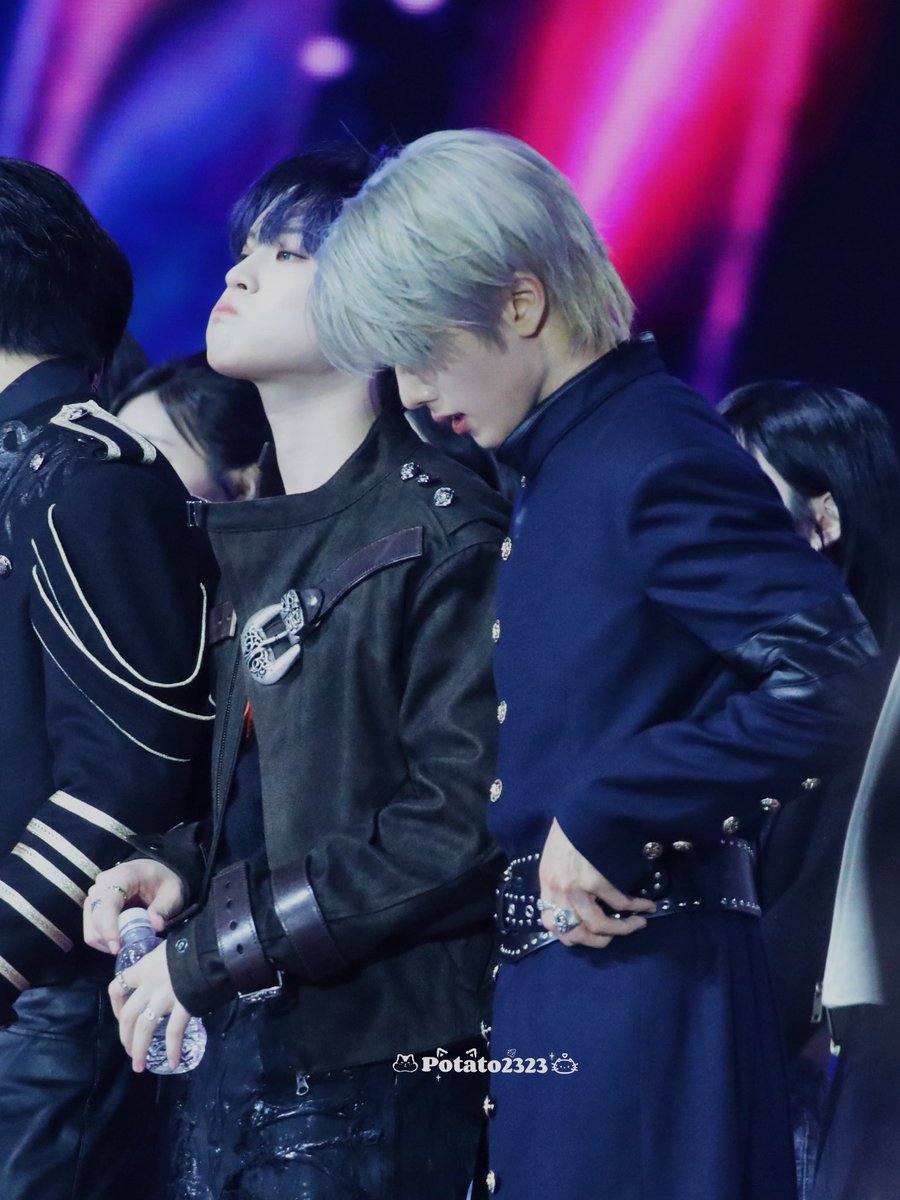 251219 KBS 가요대축제

😍😍

#CHENLE #JISUNG #辰乐 #지성 #천러 #천지 #지천 #CHENJI #JICHEN #NCT #NCTDREAM
