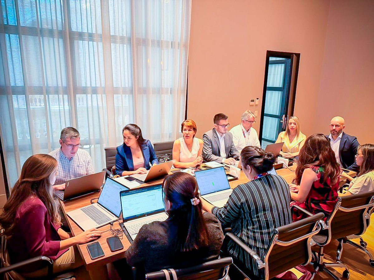 Universidad Politécnica Taiwán Paraguay tweet media