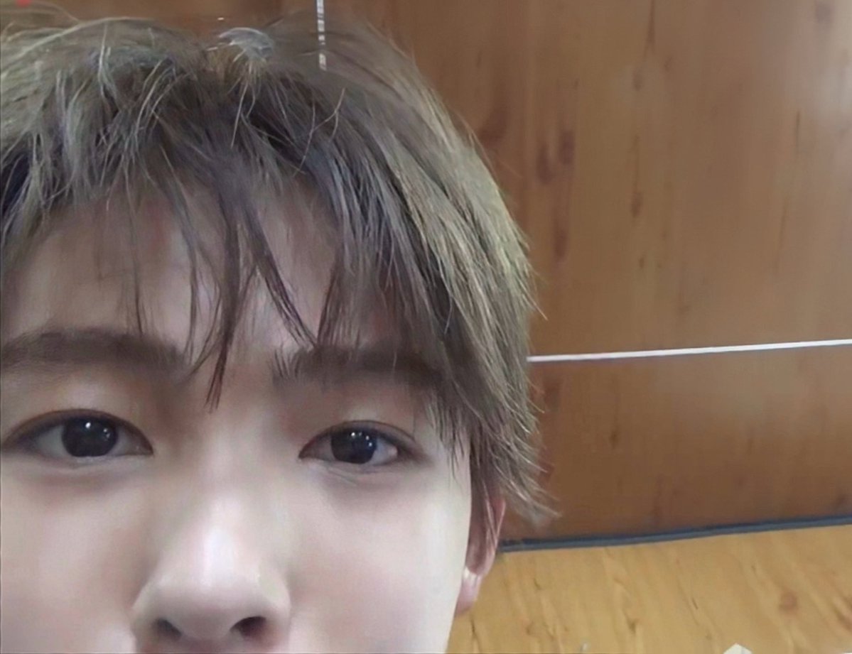 lets9opicnic's tweet image. 엄기니