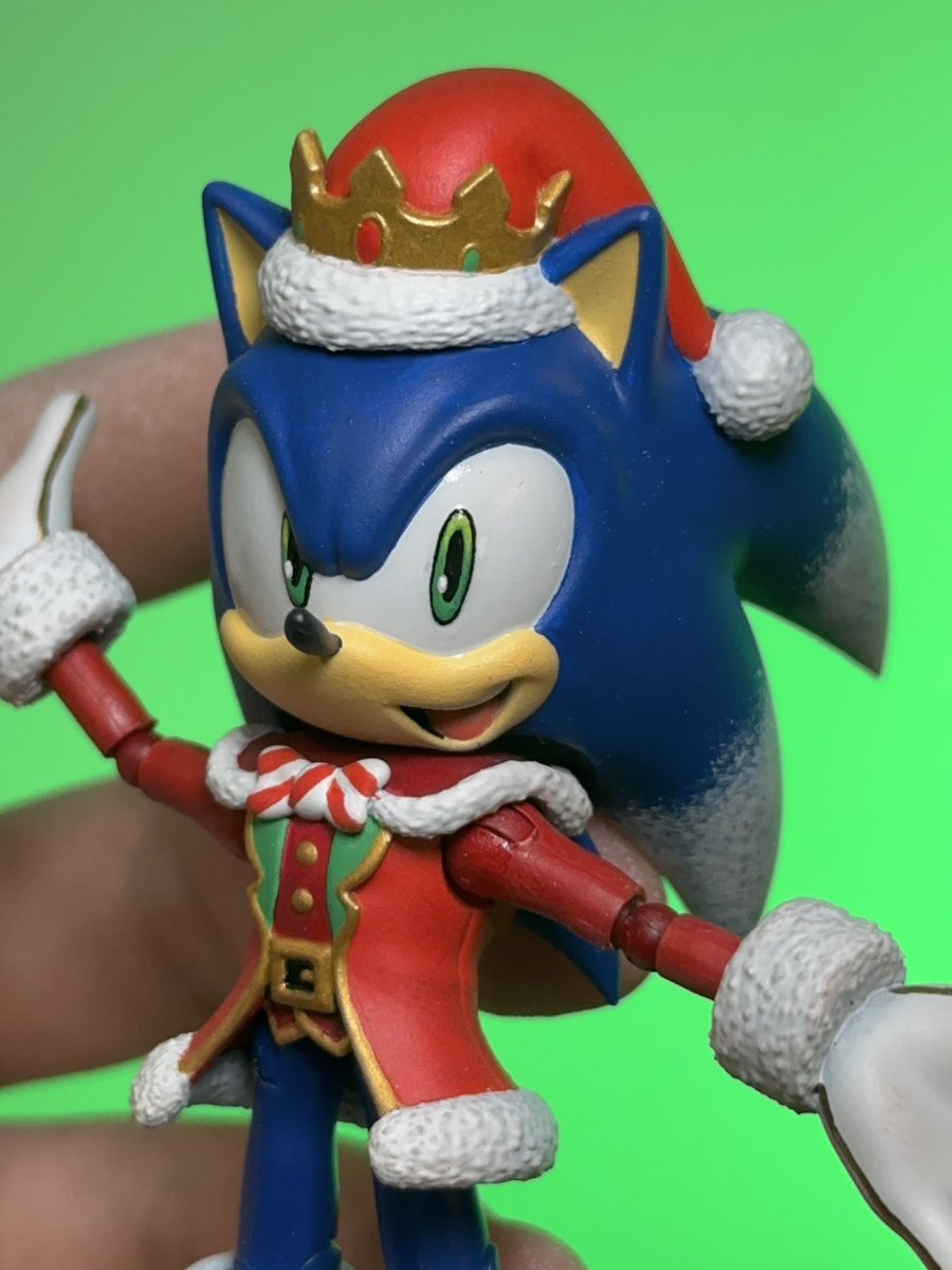 🎄❄️ Tis the season of speed and joy! 
Here is my custom Sonic action figure in his Snowdrift costume, bringing big Santa energy—just way past cooler. <a href="/Matt_Crafts/">Matt Crafts</a> brought the sculpt to life, and I hand-painted it to give it that frosty, festive finish. Happy holidays everyone!!