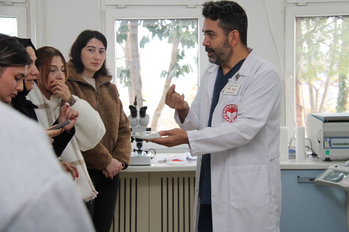 Ordu Üniversitesi Ziraat Fakültesi Dekan Yardımcısı Prof. Dr. Sezai ALKAN ile birlikte Prof. Dr. Şevket Metin KARA, Prof. Dr. Ali GÜNCAN, Prof. Dr. Ercan EKBİÇ ve beraberlerindeki Ziraat Fakültesi öğrencileri, Enstitümüzü ziyaret ettiler.

<a href="/maatalay/">Dr. M. Altuğ ATALAY</a> 
<a href="/tagemgovtr/">Tarımsal Araştırmalar ve Politikalar Genel Md.</a> 
<a href="/SCinbirtoglu/">Şeref CINBIRTOĞLU</a>