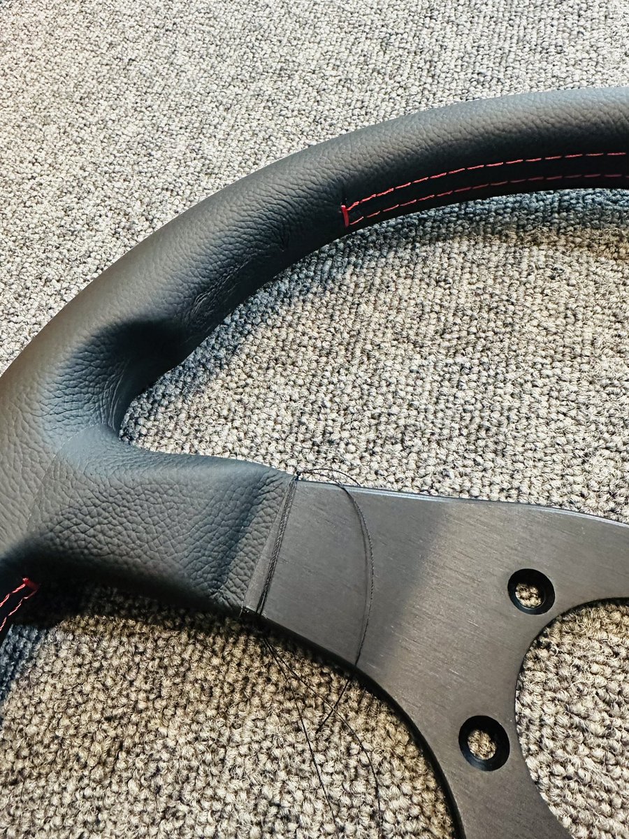 ASM MOMO TUNERモデル、在庫してます！ ASMらしい色デザインとロゴ