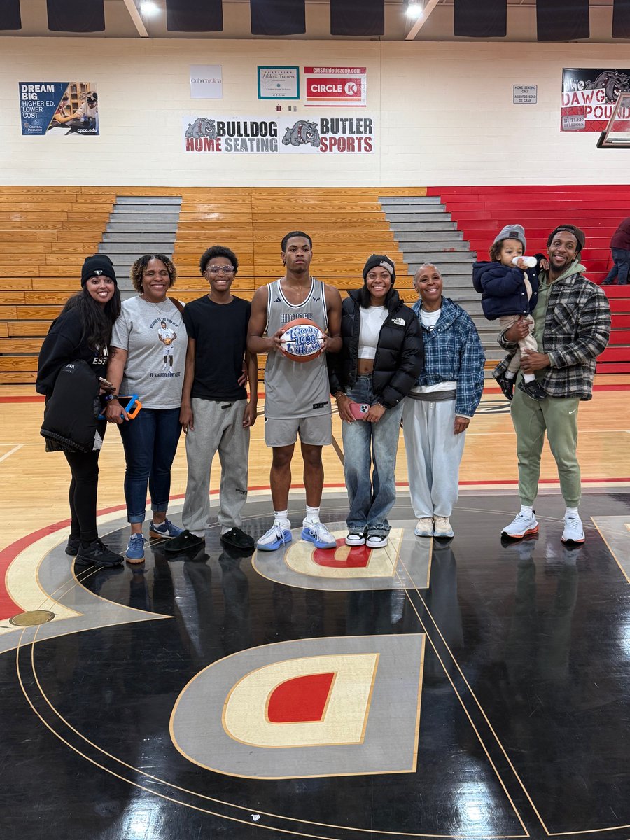 Hickory Ridge Ragin’ Bulls 🤘🏻 tweet media