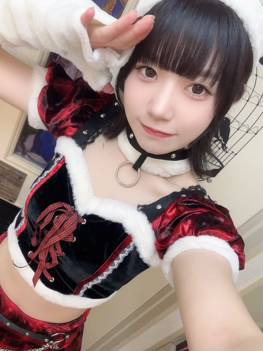 12.25の特典会にてクリスマスセットが販売されます🎄 メリサンタが