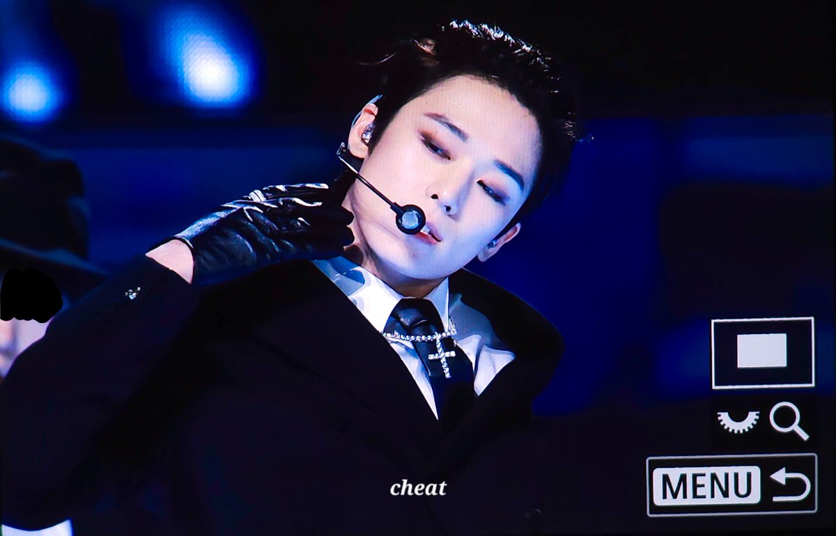 𝓬𝓱𝓮𝓪𝓽 tweet media