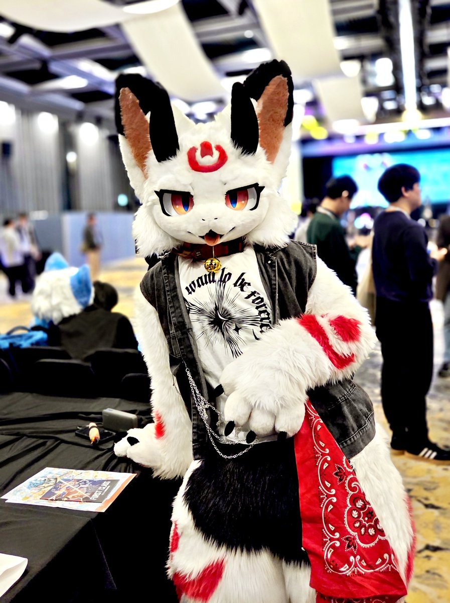 퍼스트 클래스 - <a href="/YoonDragon_Fur/">윤룡(YOON/ユンドラ/尹龙)</a> ㅇㅅㅇ