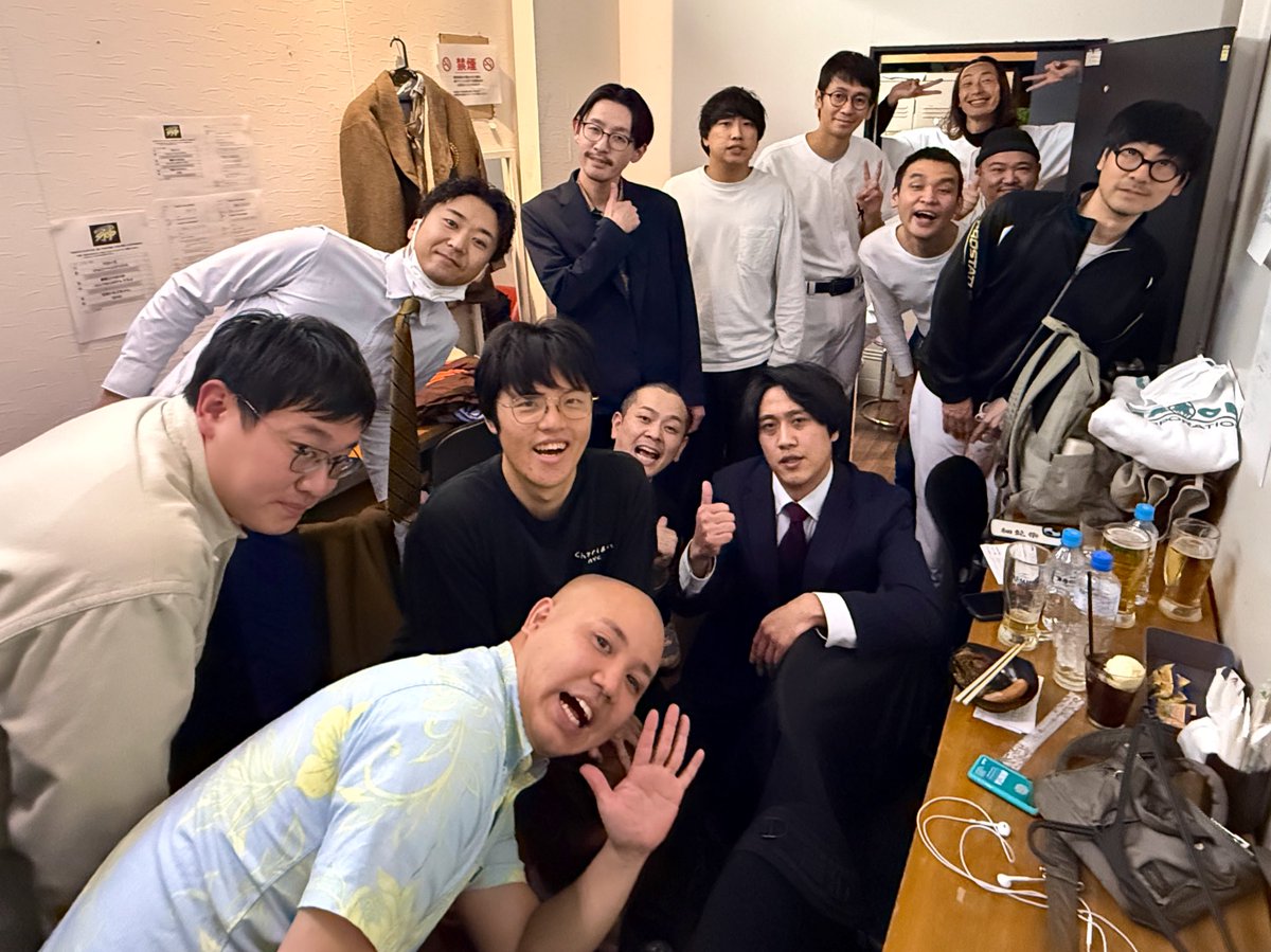 12月のRIPSTOPありがとうございました！

今月も色んな垣根を飛び越えたメンバーによるネタとトークで、大盛況でした！

今回で一旦終了ですが、また遠くない未来に開催すると思いますので、その時は是非お越しください！

#RIPSTOP