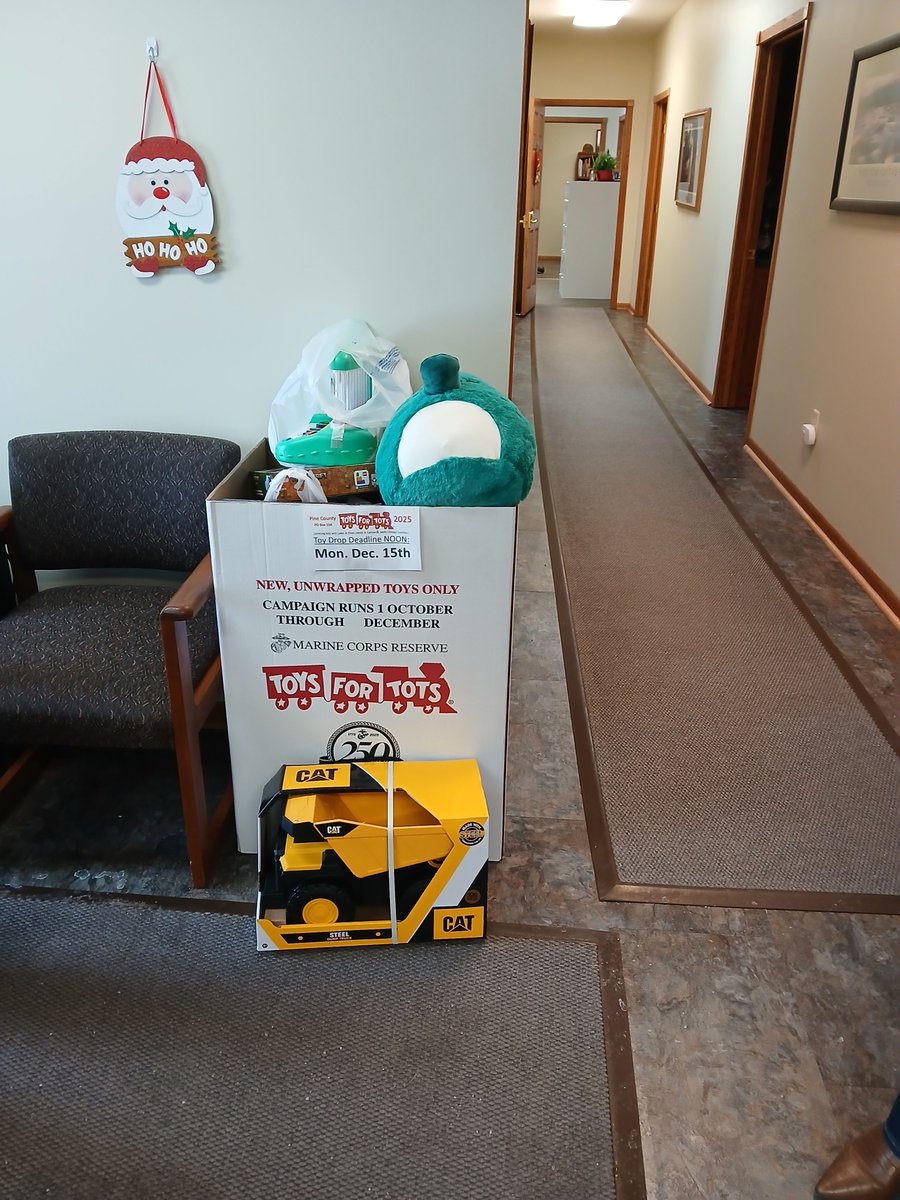 TCINS's tweet image. 🎉✨ We’re thrilled to announce another successful year of collecting for Toys for Tots! 🎁❤️ A HUGE thank you to everyone who donated and spread holiday cheer! Your kindness truly makes a difference. ❤️