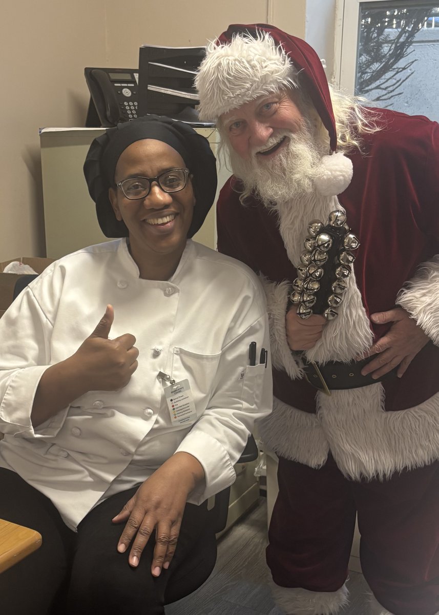 NextStepHC's tweet image. Santa made a special stop at Norwood Healthcare, with all of his cheer in tow! 🎅🏼 #Santa #Christmas #HolidayCheer #jolly