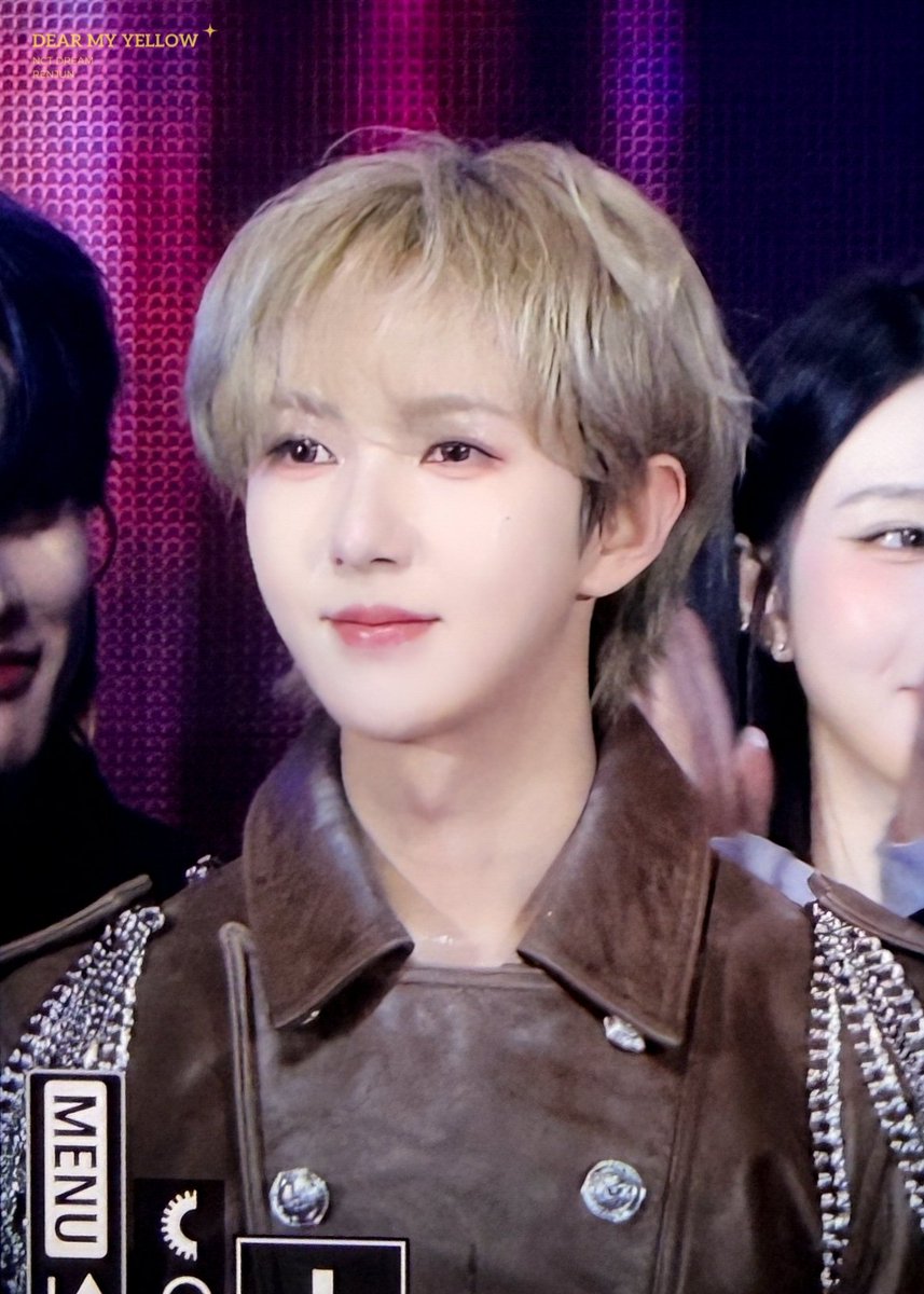dearmyyellow00's tweet image. 251219 가요대축제
👼
#런쥔 #仁俊 #RENJUN #ロンジュン #NCTDREAM