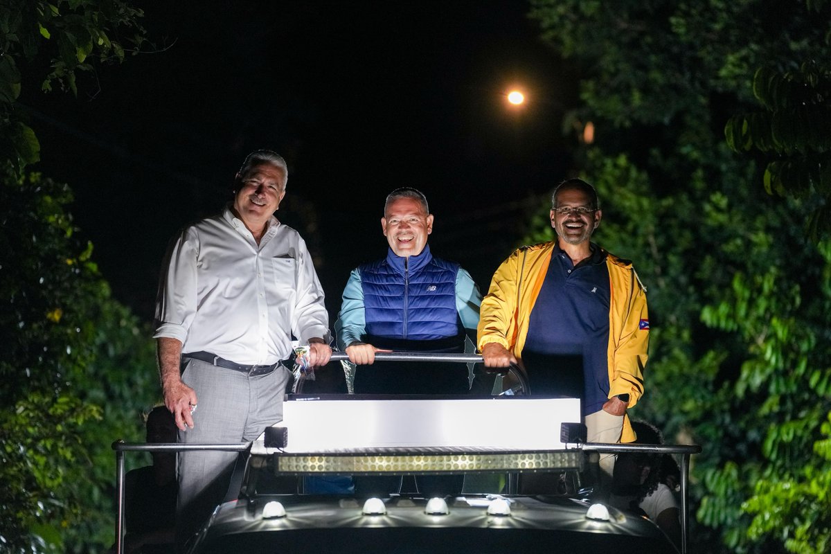 pedropierluisi's tweet image. ¡Cómo me he disfrutado las trullas Navideñas! Compartir con nuestra gente y amigos como Tommy, Gardy, Gaby y Orlando fue espectacular. ¡Gracias y Feliz Navidad a todos! #3Trullas

@trschatz51 @gardycolon @gabrielhr51 @orlando_ortiz51