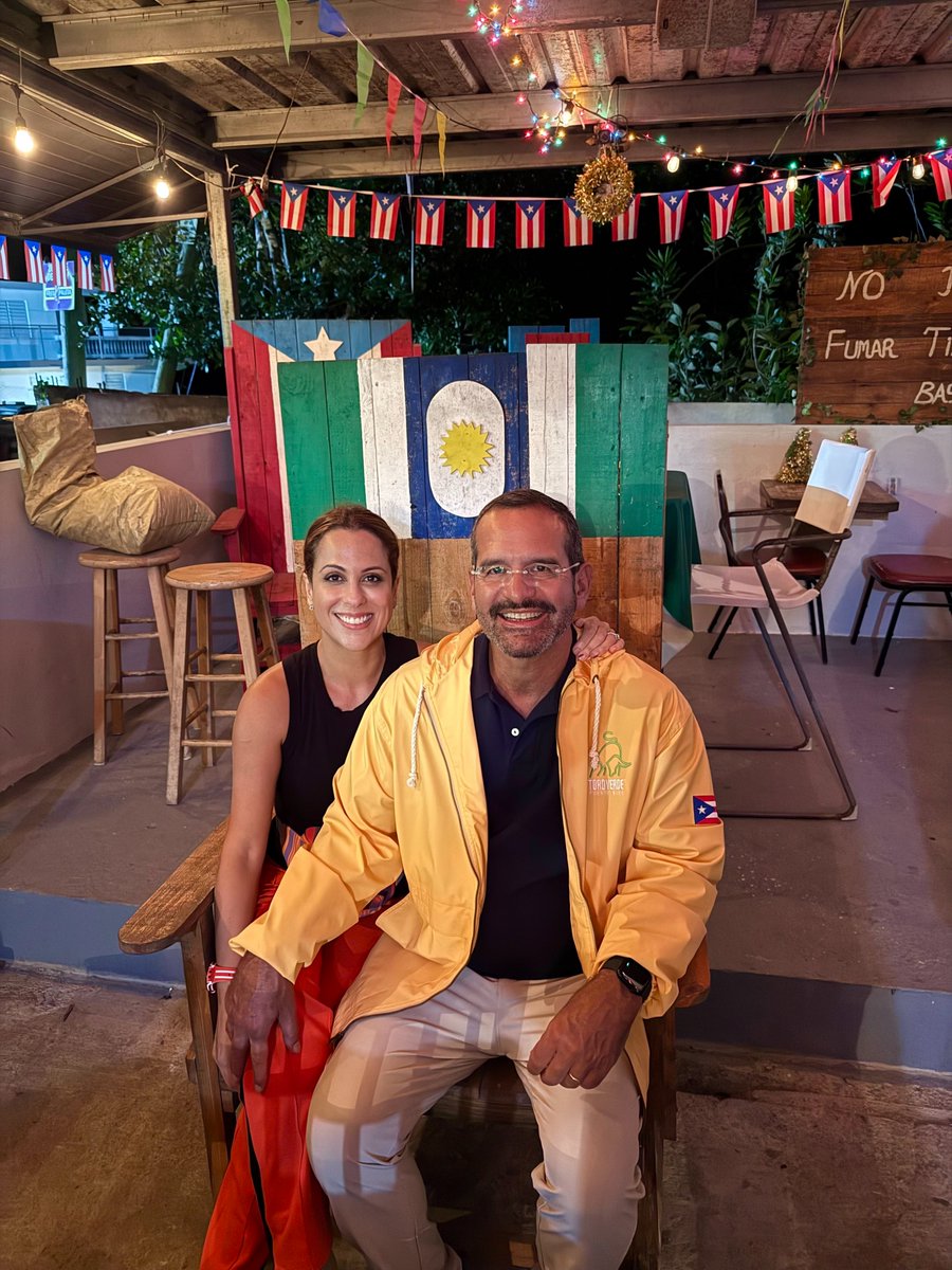 pedropierluisi's tweet image. ¡Cómo me he disfrutado las trullas Navideñas! Compartir con nuestra gente y amigos como Tommy, Gardy, Gaby y Orlando fue espectacular. ¡Gracias y Feliz Navidad a todos! #3Trullas

@trschatz51 @gardycolon @gabrielhr51 @orlando_ortiz51