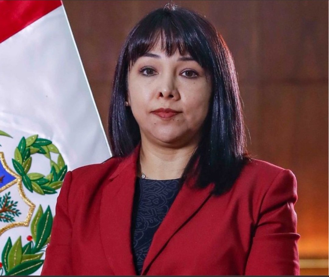 RoyAlta_Peru's tweet image. ¿Quién merece estar en La Próxima 
Cámara de diputados??

Maricarmen Alva      Mirtha Vásquez 

              RT                                 Me Gusta