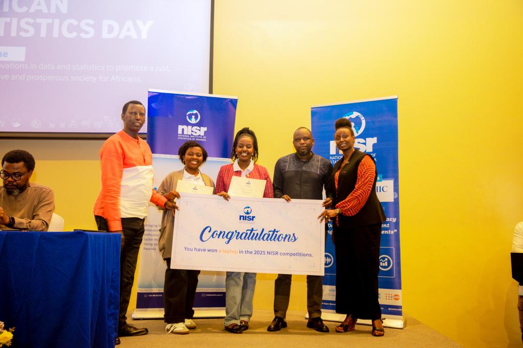statisticsRW's tweet image. Today at NISR, we celebrated African Statistics Day and awarded winners of the 
📌 Infographics Competition,

 📌 Big_Data Hackathon, and

 📌 Data Journalism Awards.

➡️ Aligned with the 2025 theme, "Leveraging innovations in data and statistics to promote a just, peaceful,…