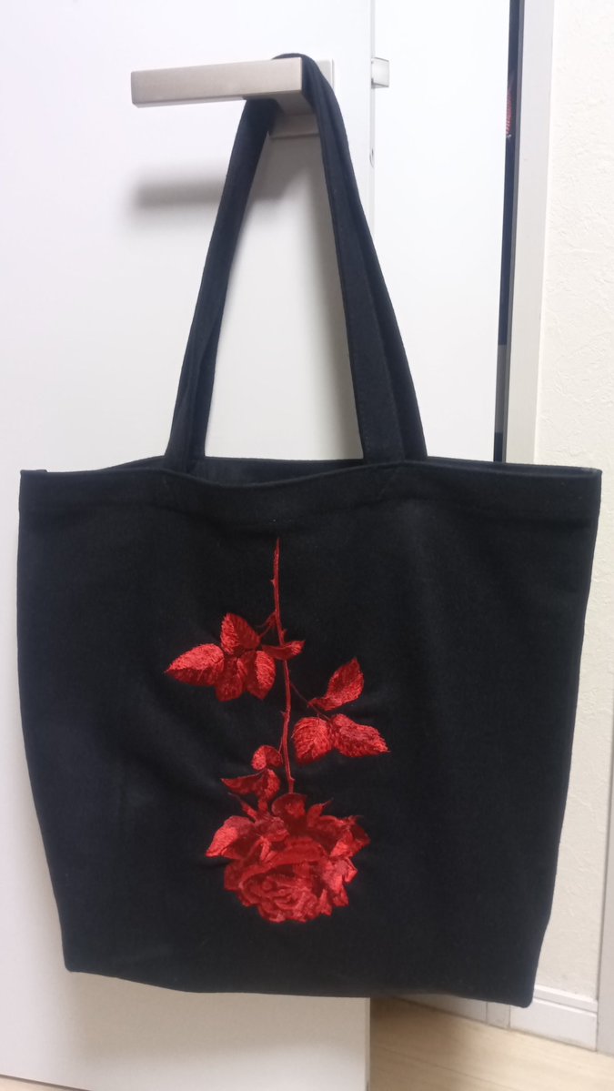 昨日のBUCK-TICKのライブで買ったトートバッグがコットンだと思ったら