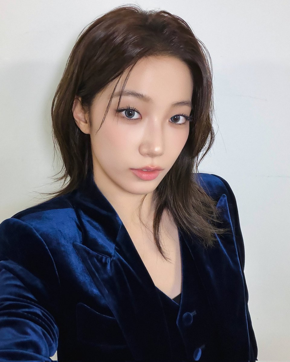 aeshinez's tweet image. #BOTH