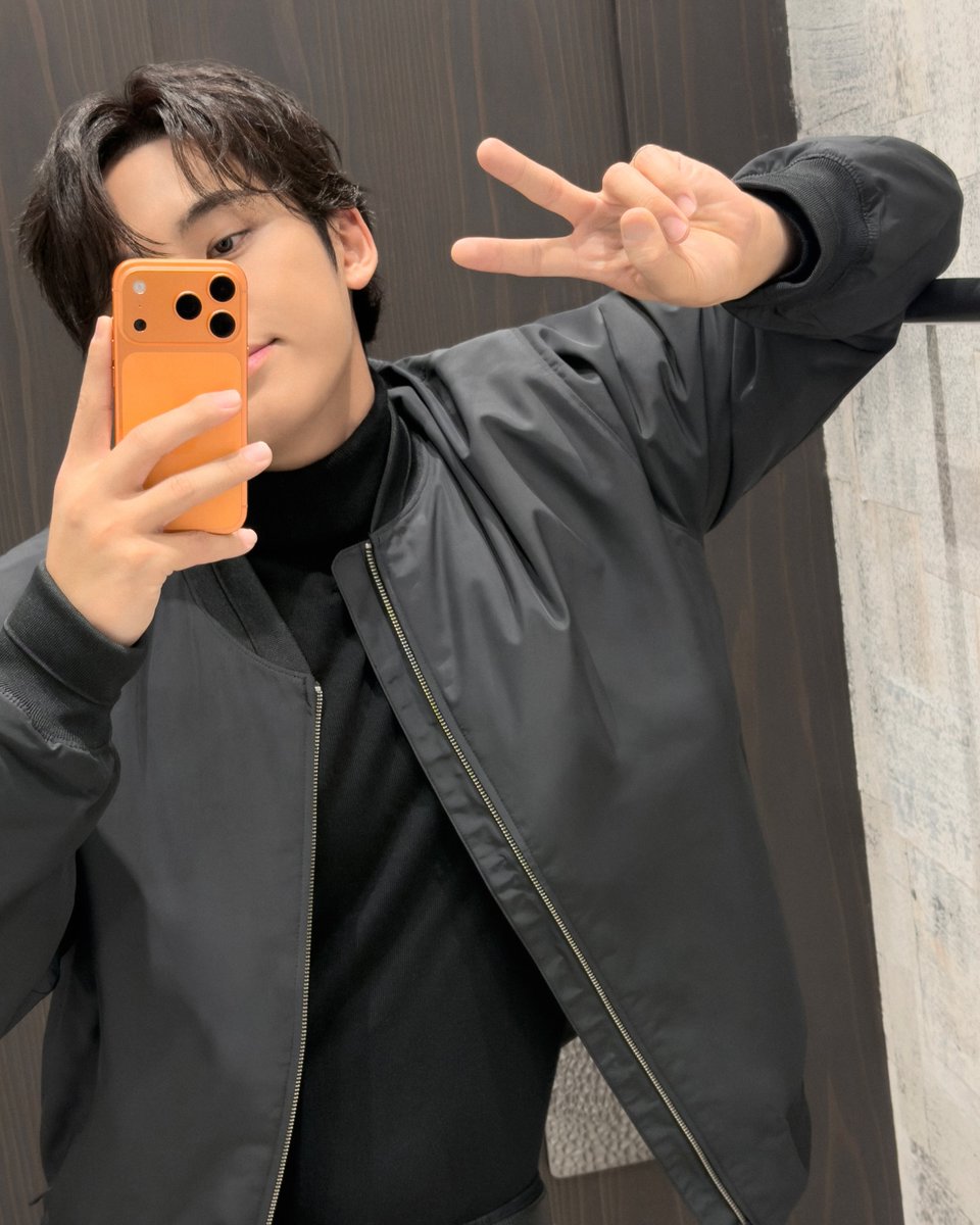 moeum_zip's tweet image. 😁😁😁😁