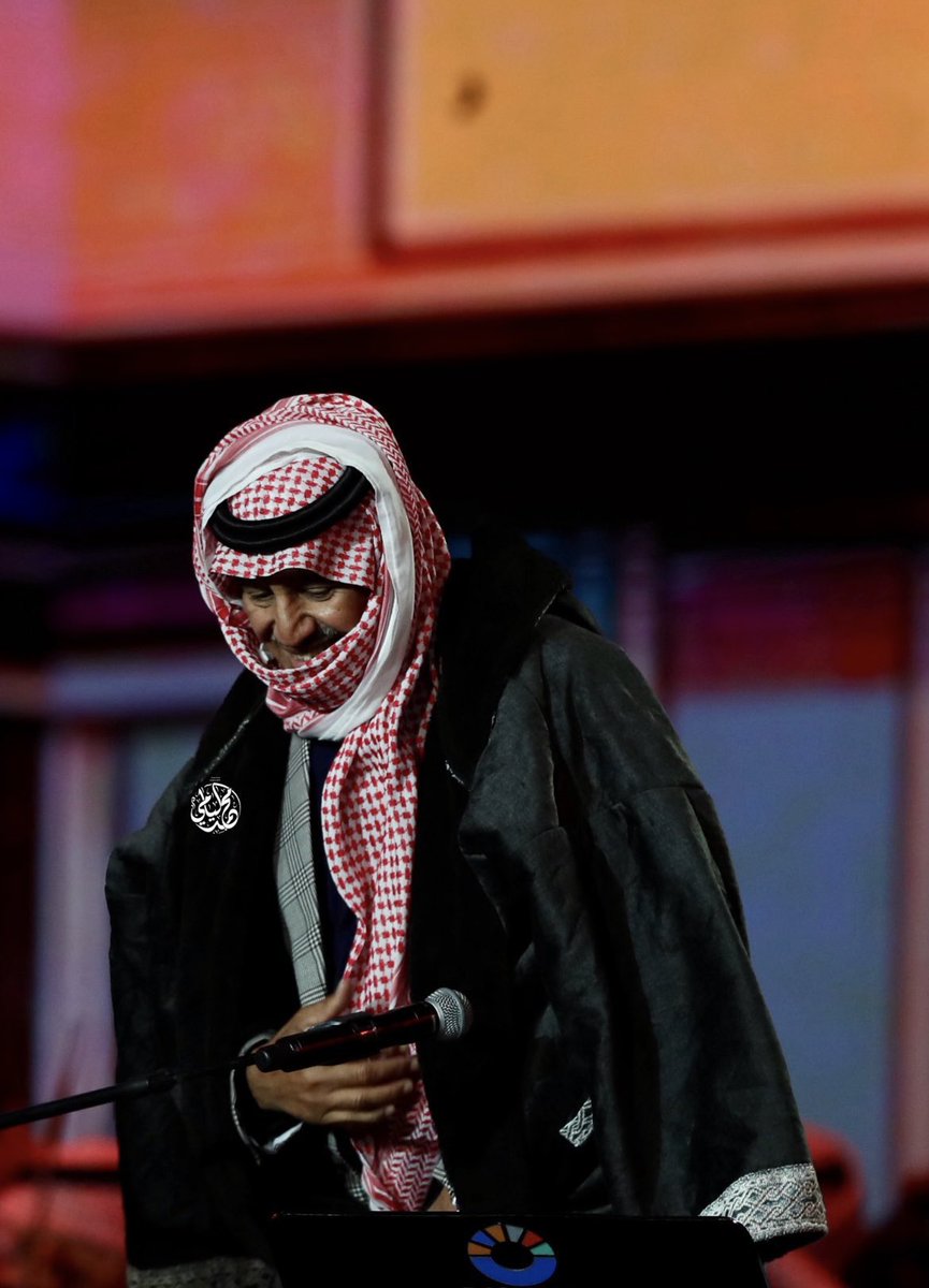 mmmsssalama's tweet image. ما فعله #خالد_عبدالرحمن بالأمس يُعدّ جريمةً مكتملة الأركان في حقّ النوستالجيا والذاكرة القديمة المتجذّرة في المجتمع السعودي.
لقد نكأ الجراح كلّها، ودون أن يدري ابتلّت العروق، وتجدد نزف الدماء وانهمار الدموع.
يا لها من فكرةٍ عبقرية، ويا له من فنّ… هذا الرجل خالدٌ فعلًا..