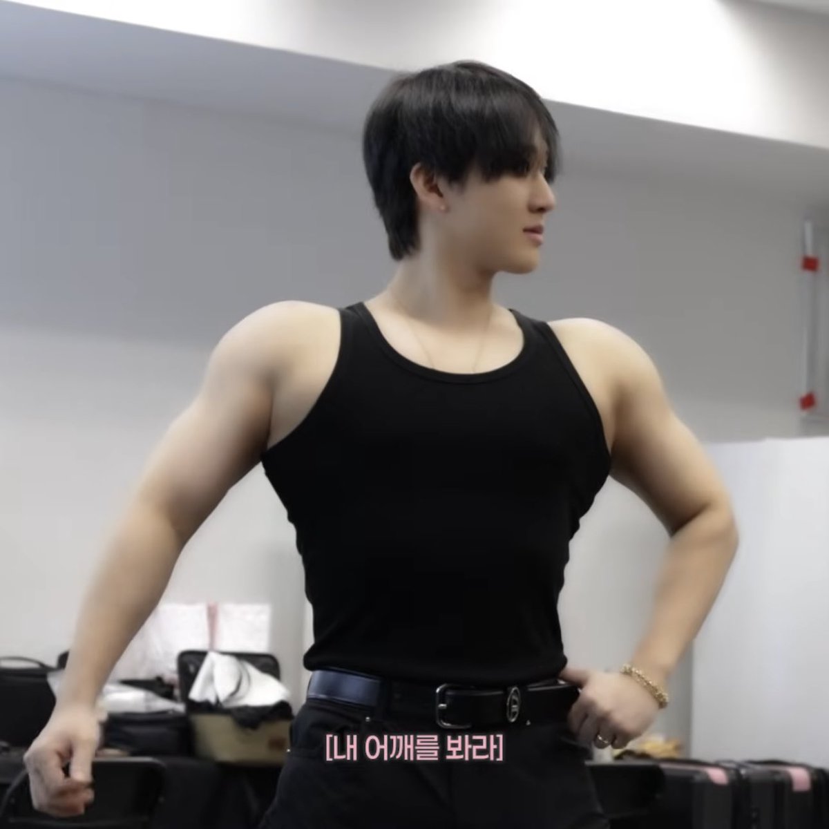 love his white shirt !