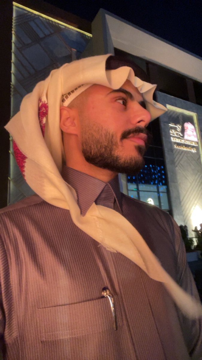 muban_1's tweet photo. رحلة زمنية للتسعينات🎻🎤 https://t.co/amA65BK1c2
